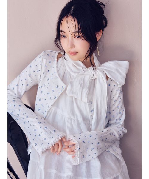 FURFUR(ファーファー)の「ボウタイアメスリワンピース(ワンピース・レディース・イエロー/オフホワイト/ブラック・F)」の10枚目の写真