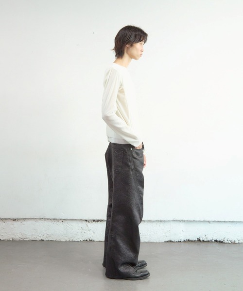 NVRFRGT(ネヴァーフォーゲット)の「DOUBLE LAYERED LONG SLEEVE T-SHIRT(Tシャツ/カットソー・レディース・ブラック/ベージュ・1)」の9枚目の写真