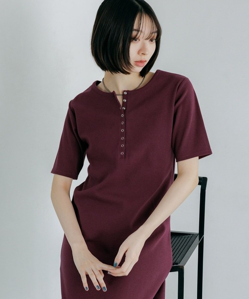 PAGEBOY（ページボーイ）の「【汗じみ防止/2サイズ展開】ジミレスヘンリーネックワンピース（ワンピース・レディース・ブラック/グレー/チェリーピンク・MEDIUM/SMALL）」の3枚目の写真