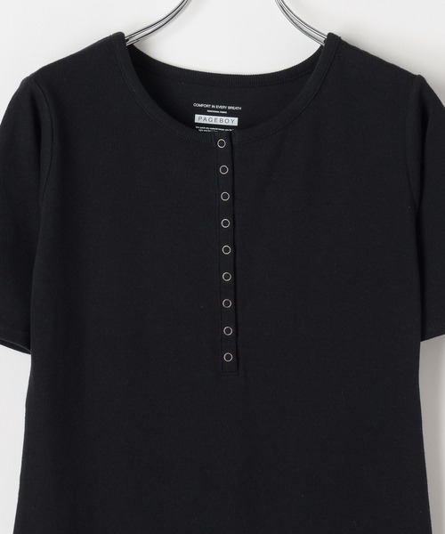 PAGEBOY（ページボーイ）の「【汗じみ防止/2サイズ展開】ジミレスヘンリーネックワンピース（ワンピース・レディース・ブラック/グレー/チェリーピンク・MEDIUM/SMALL）」の21枚目の写真