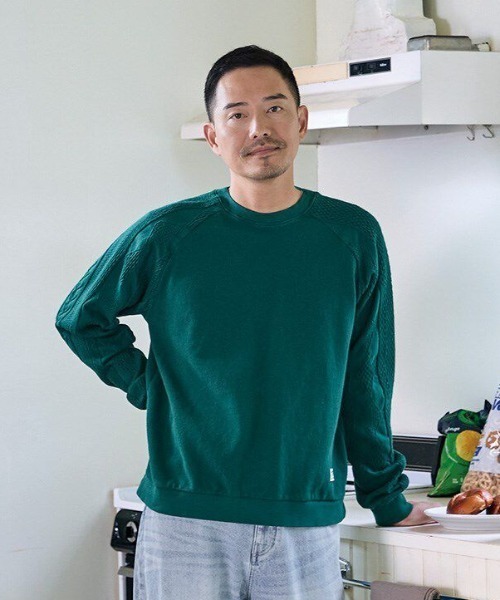 Sunny clouds(サニークラウズ)の「サニークラウズ セーターになりたかったカットソートップス〈メンズ〉(Tシャツ/カットソー・メンズ・ライトイエロー/グリーン/アイボリー・S/M/L)」の1枚目の写真