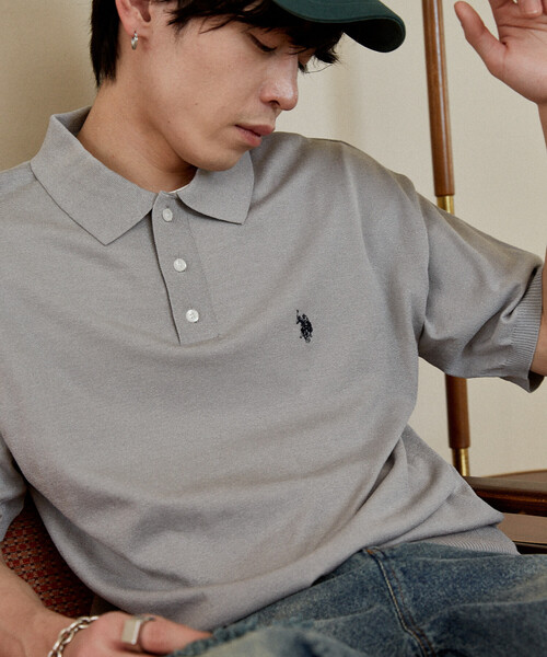 U.S. POLO ASSN.(ユーエスポロアッスン)の「U.S. POLO ASSN. × PUBLUX/ユーエスポロアッスン <接触冷感>別注 サマーニット ポロ 限定展開(ポロシャツ・メンズ・ブラック/チャコールグレー/グレー/ネイビー/インディゴブルー/ブラウン/ダークブラウン・LARGE/MEDIUM/SMALL)」の4枚目の写真