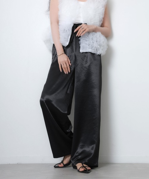 Riberry（リベリー）の「サテンイージーワイドパンツ（その他パンツ・レディース・ピンク/アイボリー/ブラック/グレイッシュベージュ・FREE）」の21枚目の写真