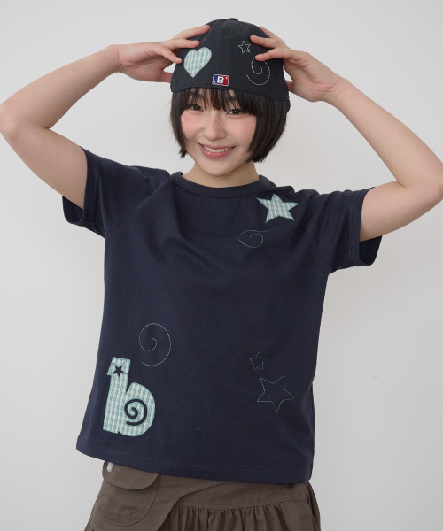 BAUF（バウフ）の「BスタースリムフィットTシャツ[ネイビー]（Tシャツ/カットソー・レディース・その他・FREE）」の3枚目の写真