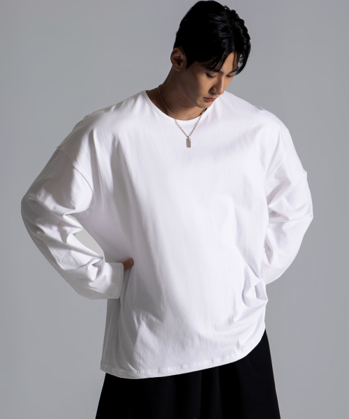 LOFIX(ロフィックス)の「コットンプラス オーバーサイズ 長袖 2カラー(Tシャツ/カットソー・メンズ・ブラック/ホワイト・MEDIUM/LARGE/X-LARGE/XX-LARGE)」の3枚目の写真