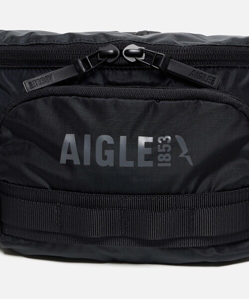 AIGLE(エーグル)の「撥水 アーバン ウエストバッグ 3L(ボディバッグ/ウエストポーチ・レディース・ブラック・FREE)」の5枚目の写真