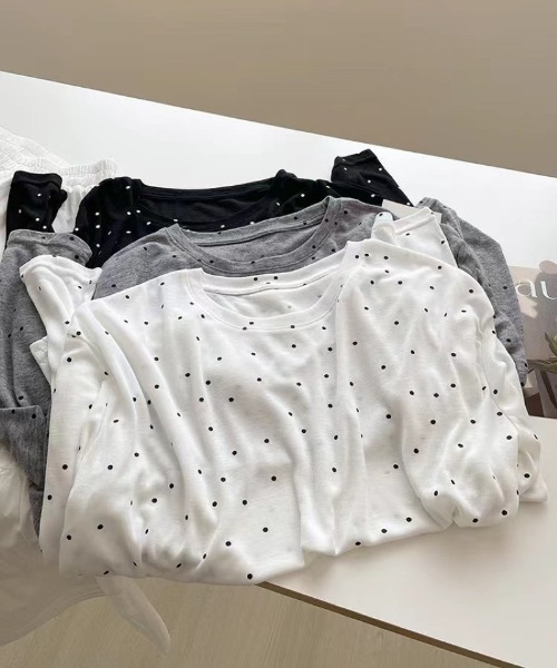 Ritzy(リッツィー)の「ドット柄 ゆったりロングスリーブ T シャツ(Tシャツ/カットソー・レディース・グレー/ホワイト/ブラック・FREE)」の7枚目の写真