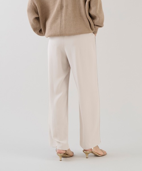 marmors（マルモア）の「【marmors】イージーパンツ（その他パンツ・レディース・アイボリー/グレイッシュベージュ・36）」の5枚目の写真