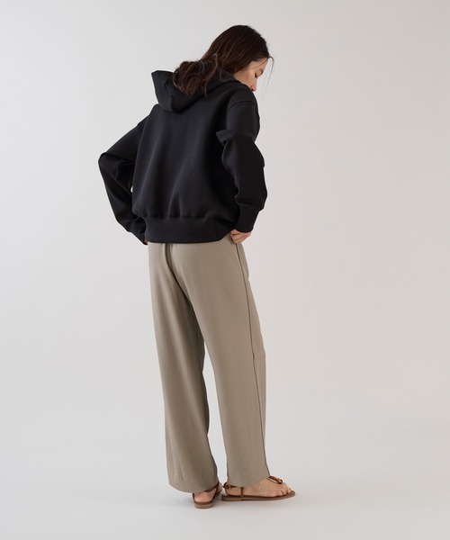 marmors（マルモア）の「【marmors】イージーパンツ（その他パンツ・レディース・アイボリー/グレイッシュベージュ・36）」の18枚目の写真