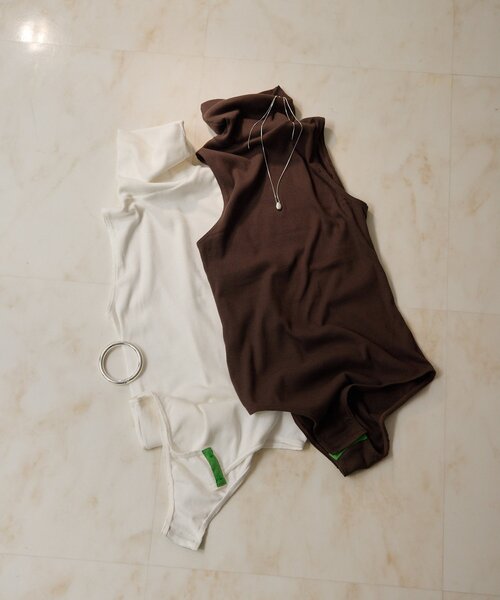 overneath(オーバーニース)の「【OVERNEATH】別注Bodysuit025(タンクトップ・レディース・ホワイト/ベージュ/ブラウン・MEDIUM)」の16枚目の写真