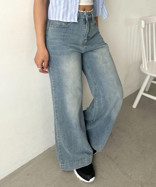 CLEA（クレア）の「ウエストデザイン裾広がりワイドレースデニム（デニムパンツ・レディース・ライトブルー・M/S）」の7枚目の写真