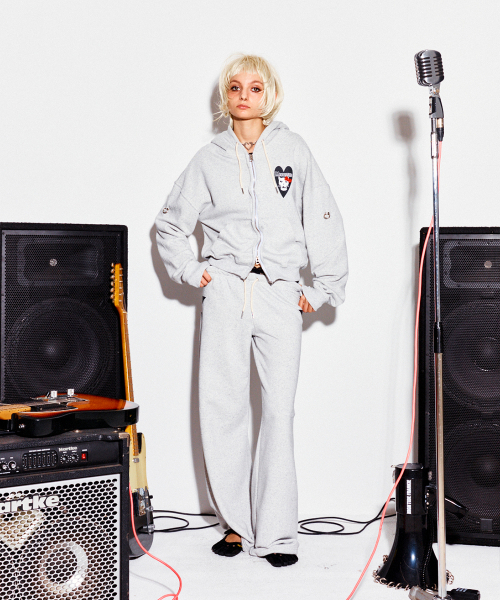 HIGHTIDEFRANKIE（ハイタイドフランキー）の「MEOWSFITS Hoodie Pants Set Gray（パーカー・レディース・スカイブルー・FREE）」の4枚目の写真