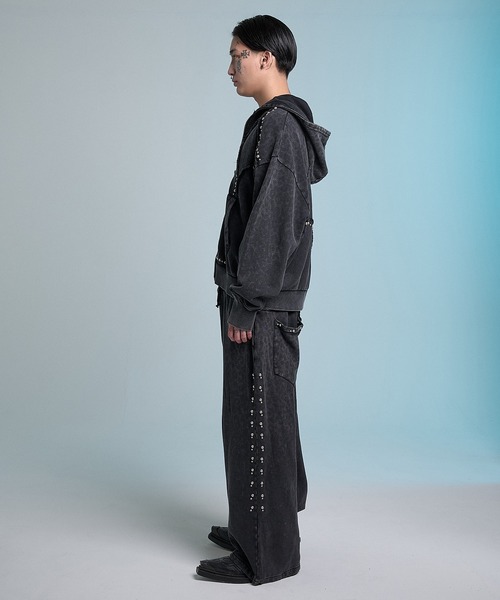 VI E DIT(ヴィエディット)の「Stud Bleach Leopard Zip Hoodie/スタッズブリーチレオパードジップフーディ〈セットアップ着用可能〉(パーカー・メンズ・ブラック/グレー・1/2)」の17枚目の写真