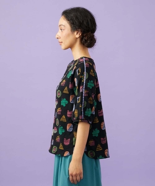 Jocomomola(ホコモモラ)の「Sala de baile ブークレジャカードカットソー(Tシャツ/カットソー・レディース・ブラック/オレンジ・40)」の6枚目の写真