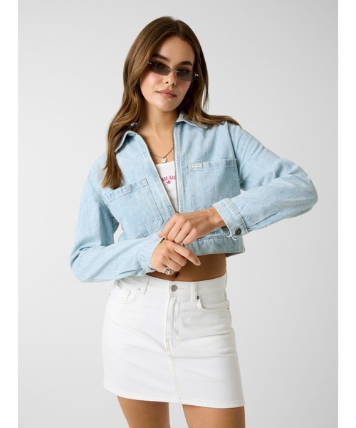 GUESS JEANS(ゲスジーンズ)の「GUESS JEANS Cropped Zip Trucker デニムジャケット(デニムジャケット・レディース・ライトブルー・X-SMALL/SMALL/MEDIUM)」の10枚目の写真