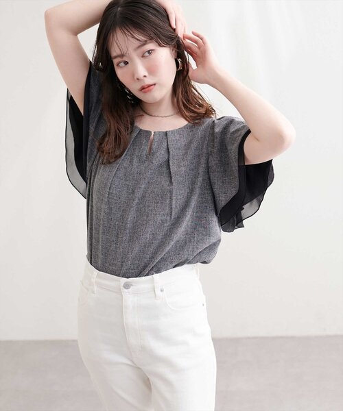 natural couture(ナチュラルクチュール)の「シアー重ねフリルブラウス(シャツ/ブラウス・レディース・ブラック/サックスブルー/ライトベージュ/ミント・FREE)」の7枚目の写真