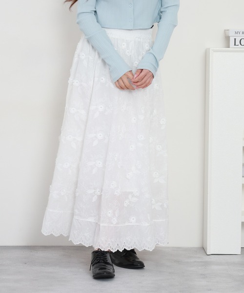 RME.(アールエムイー)の「フラワー刺繍レースロングスカート(スカート・レディース・ホワイト・FREE)」の15枚目の写真
