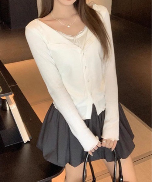 &soiree(アンドソワレ)の「フェイクレイヤードカーディガン風トップス(Tシャツ/カットソー・レディース・ホワイト・SMALL/MEDIUM/LARGE/X-LARGE)」の3枚目の写真