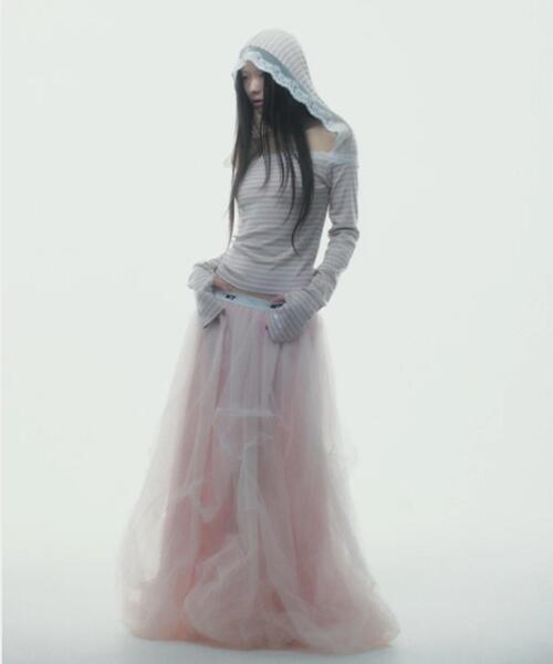 neith.(ネイス)の「neith./ネイス/Tulle Bare Dress(ドレス・レディース・ブラック/ピンク/ホワイト・F)」の2枚目の写真
