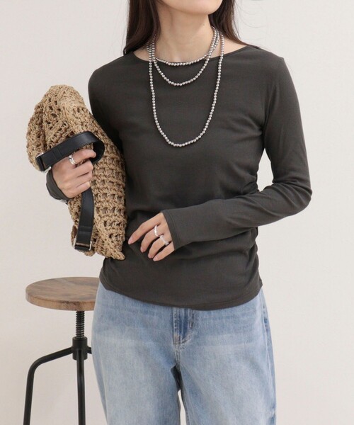 fredy emue(フレディエミュ)の「サイドギャザーシアーロンTシャツ(Tシャツ/カットソー・レディース・イエロー/オフホワイト/チャコールグレー・38)」の4枚目の写真