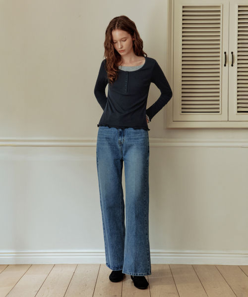 ZEROSTREET(ゼロストリート)の「ウォッシングセミブーツカットデニムパンツ / インディゴ(デニムパンツ・レディース・インディゴブルー・SMALL/MEDIUM/LARGE)」の2枚目の写真