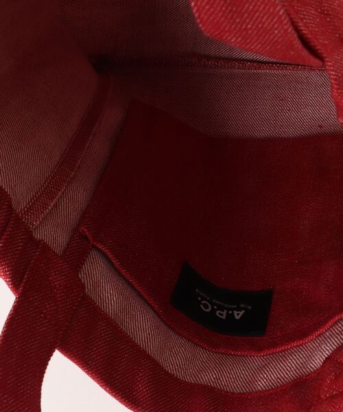 A.P.C.（アーペーセー）の「TOTE LOU SMALL（トートバッグ・レディース・レッド・ONESIZE）」の4枚目の写真