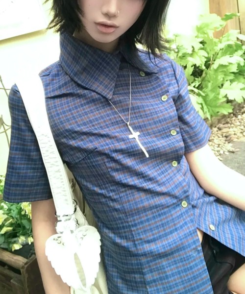 LAMPOON(ランプーン)の「チェックアシンメトリーブラウス(シャツ/ブラウス・レディース・ブルー・SMALL/MEDIUM/LARGE)」の3枚目の写真