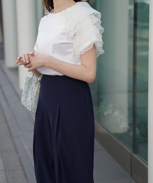 HUIT bouquet(ユイット)の「アシンメトリー フリルスリーブ Tシャツ HUIT(Tシャツ/カットソー・レディース・ホワイト系その他/ホワイト系その他2・M)」の11枚目の写真