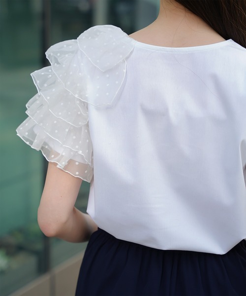 HUIT bouquet(ユイット)の「アシンメトリー フリルスリーブ Tシャツ HUIT(Tシャツ/カットソー・レディース・ホワイト系その他/ホワイト系その他2・M)」の12枚目の写真