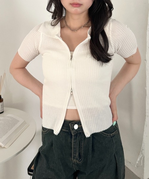 CLEA(クレア)の「半袖ダブルジップアップトップス(Tシャツ/カットソー・レディース・ブルー/ホワイト/ブラック・FREE)」の4枚目の写真
