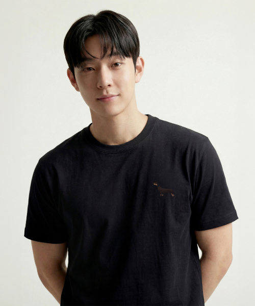 OKSTAR（オクスター）の「ダックスフント刺繍半袖（Tシャツ/カットソー・レディース・ホワイト/ブラック/ダークグレー/グレー/ネイビー/ベージュ/ダークグリーン/チャコール/ダークブルー/クリーム/ライトグレー/ライトベージュ/カーキ・SMALL/LARGE/MEDIUM/X-LARGE/2XL/3XL/4XL）」の15枚目の写真