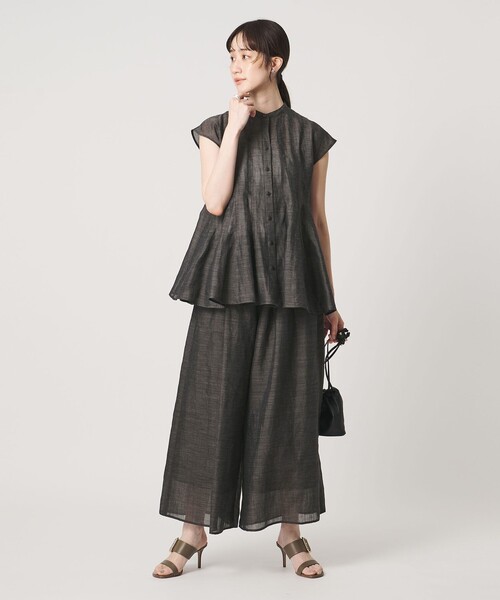 UNITED ARROWS(ユナイテッドアローズ)の「ギャザー フレアパンツ ‐ウォッシャブル‐(その他パンツ・レディース・ダークブラウン/オフホワイト/ターコイズブルー系・38/36)」の5枚目の写真