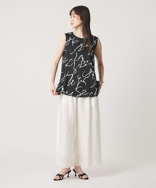 UNITED ARROWS(ユナイテッドアローズ)の「ギャザー フレアパンツ ‐ウォッシャブル‐(その他パンツ・レディース・ダークブラウン/オフホワイト/ターコイズブルー系・38/36)」の9枚目の写真
