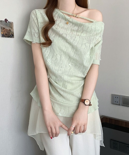 2ly2(トゥーリートゥー)の「オフショル風シアーデザインカットソー レディース ドレープトップス(Tシャツ/カットソー・レディース・グリーン/ホワイト・FREE)」の11枚目の写真