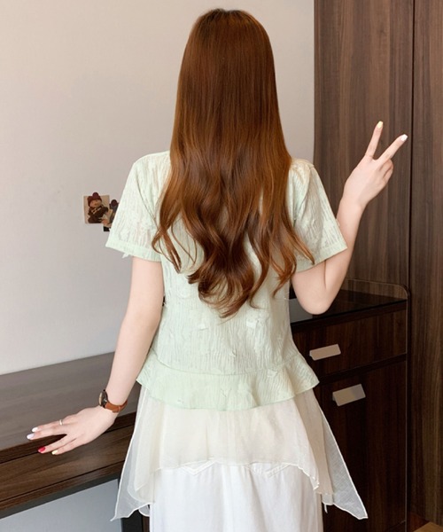 2ly2(トゥーリートゥー)の「オフショル風シアーデザインカットソー レディース ドレープトップス(Tシャツ/カットソー・レディース・グリーン/ホワイト・FREE)」の3枚目の写真