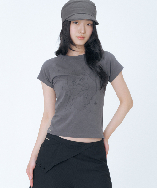 Miseki SEOUL(ミセキソウル)の「Hannah fairy raglan short sleeve CHARCOAL(Tシャツ/カットソー・レディース・その他・2/1)」の1枚目の写真