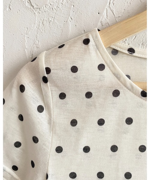 She's Closet(シーズクローゼット)の「ドット柄 半袖 コンパクト ショート丈 シアーTシャツ トップス(Tシャツ/カットソー・レディース・ブラック/グレー/ブラウン/オフホワイト・FREE)」の13枚目の写真