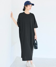 ライトエンボスワイドシルエットワンピース