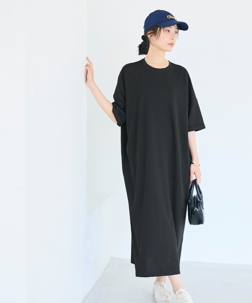 coca(coca)(コカ)の「ライトエンボスワイドシルエットワンピース(ワンピース・レディース・ブラック/グレイッシュベージュ・M/L)」の11枚目の写真