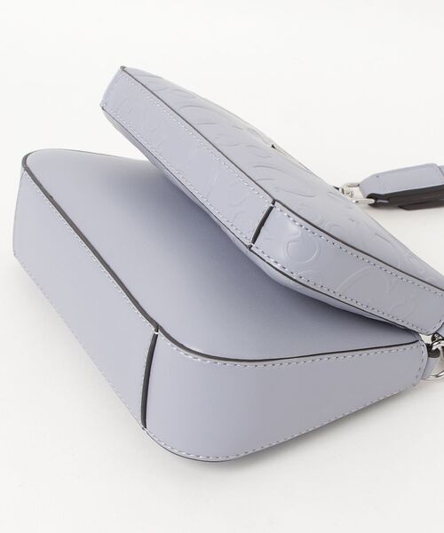 Guess（ゲス）の「HOLLY Mini Crossbody ショルダーバッグ（ショルダーバッグ・レディース・ブルー/ブラック・ONE SIZE）」の18枚目の写真