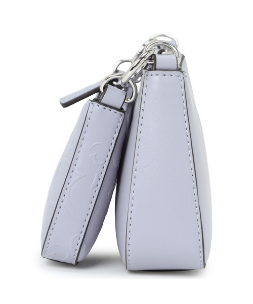 Guess（ゲス）の「HOLLY Mini Crossbody ショルダーバッグ（ショルダーバッグ・レディース・ブルー/ブラック・ONE SIZE）」の4枚目の写真