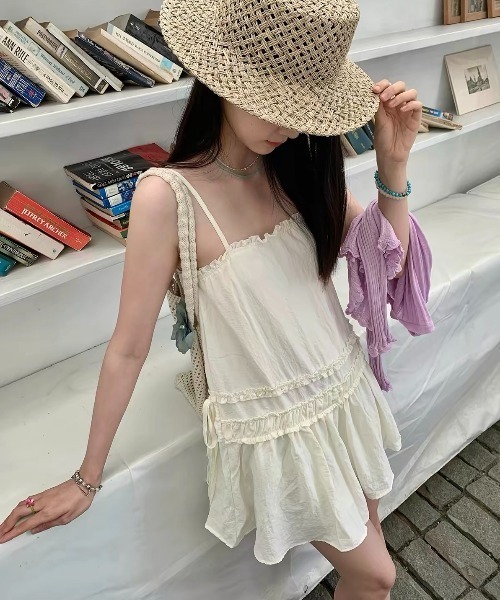 gossip!ロサンゼルス(ゴシップロサンゼルス)の「フリル切り替え細紐キャミミニワンピース(ワンピース・レディース・オフホワイト・FREE)」の14枚目の写真