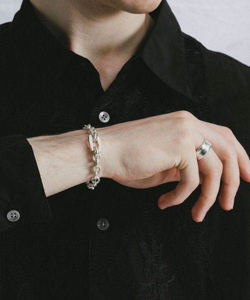 BLAYMORE（ブレイモア）の「【BLAYMORE】Letter Chain Bracelet / チェーンブレスレット（ブレスレット・メンズ・シルバー・1/2）」の7枚目の写真