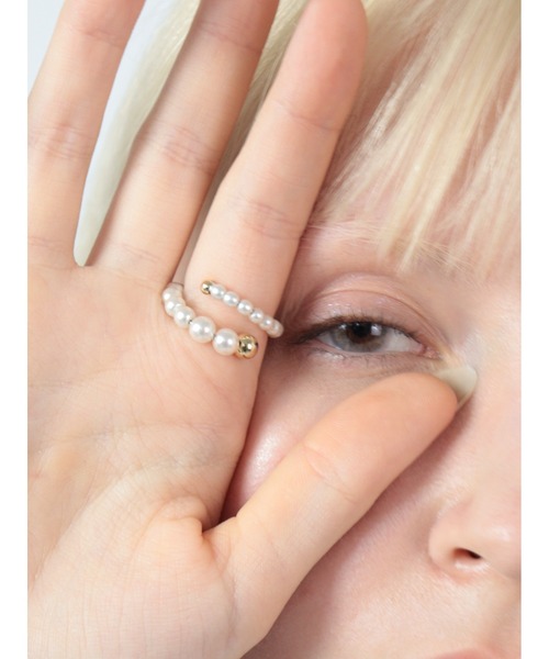 Bilan(ビラン)の「【BILAN】Spiral Pearl Ring/スパイラルパールリング(リング・レディース・ゴールド/シルバー・FREE)」の2枚目の写真