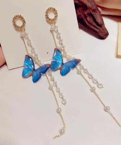 VIBGYOR(ヴィブジョー)の「バタフライロングドロップピアス/蝶/両耳用/レディース(T3)(ピアス(両耳用)・レディース・ゴールド・FREE)」の4枚目の写真