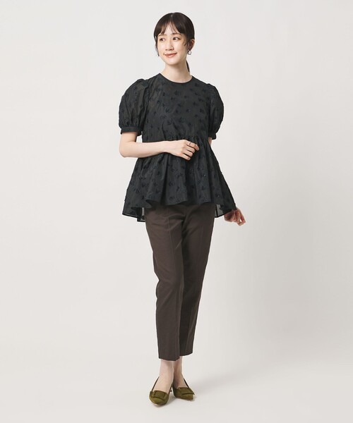 UNITED ARROWS(ユナイテッドアローズ)の「シャイニー スリム パンツ ‐ストレッチ ウォッシャブル‐(スラックス・レディース・ダークブラウン/ブラック/ピンク・42/40/32/38/34/36)」の5枚目の写真