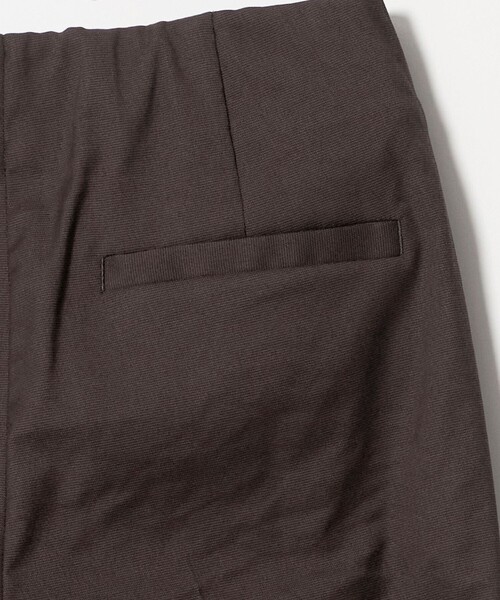 UNITED ARROWS(ユナイテッドアローズ)の「シャイニー スリム パンツ ‐ストレッチ ウォッシャブル‐(スラックス・レディース・ダークブラウン/ブラック/ピンク・42/40/32/38/34/36)」の19枚目の写真
