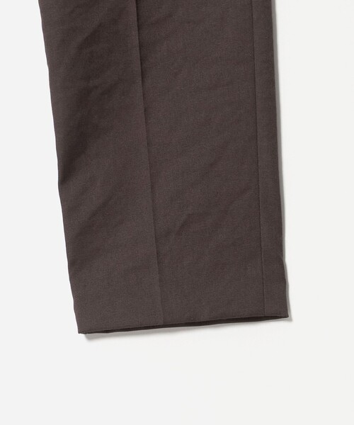UNITED ARROWS(ユナイテッドアローズ)の「シャイニー スリム パンツ ‐ストレッチ ウォッシャブル‐(スラックス・レディース・ダークブラウン/ブラック/ピンク・42/40/32/38/34/36)」の21枚目の写真
