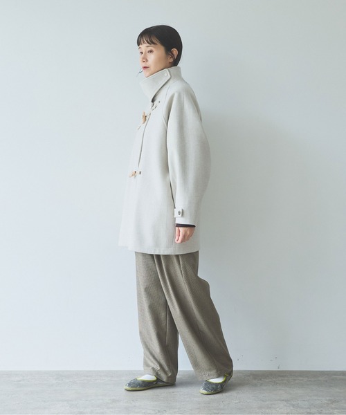 yuni（ユニ　）の「super100 Wool middle　length toggle button coat（ダッフルコート・レディース・アイボリー/ブラック・FREE）」の4枚目の写真