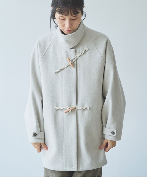 yuni（ユニ　）の「super100 Wool middle　length toggle button coat（ダッフルコート・レディース・アイボリー/ブラック・FREE）」の6枚目の写真